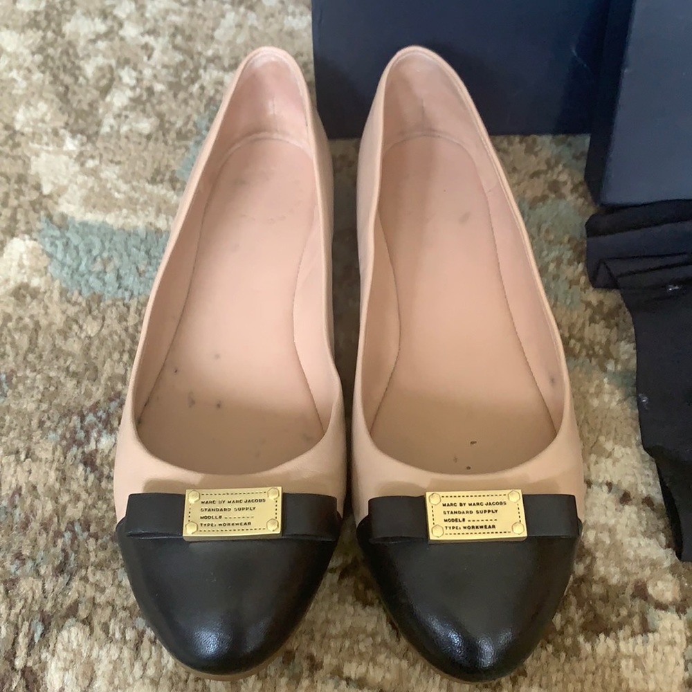 Great condition Marc Jacobs flats